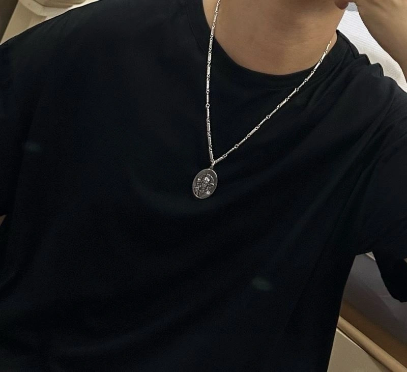 Unisex Christian Dior Necklaces 234832