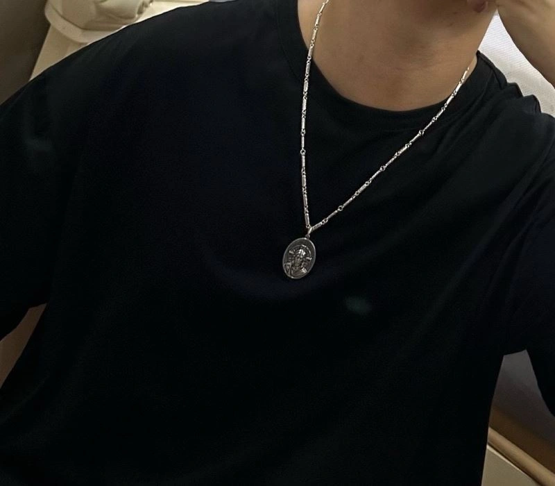 Unisex Christian Dior Necklaces 234832