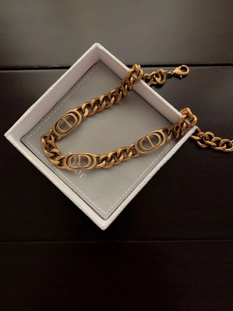 Soft Christian Dior Necklaces 234893