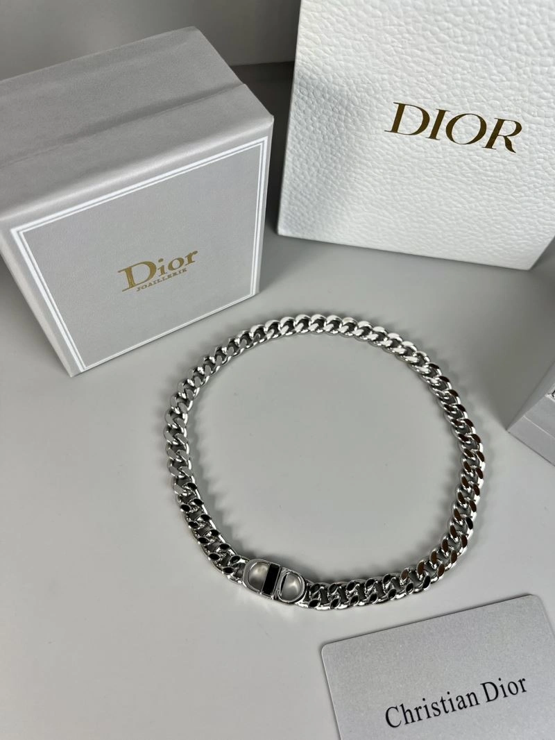 Christian Dior Necklaces Lightweight 234811