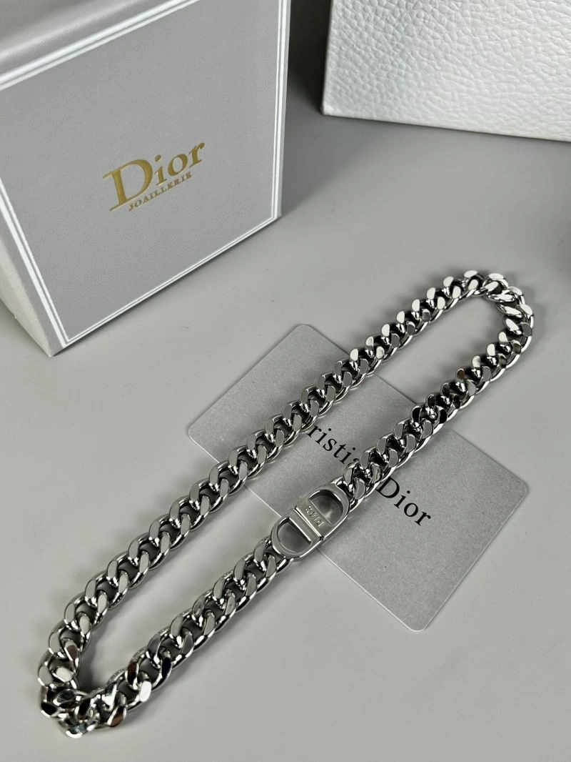 Christian Dior Necklaces Lightweight 234811