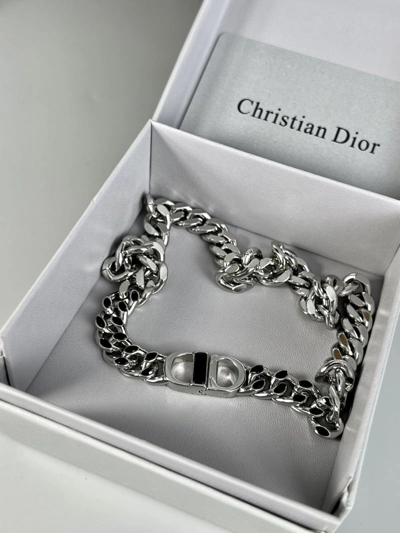 Christian Dior Necklaces Lightweight 234811