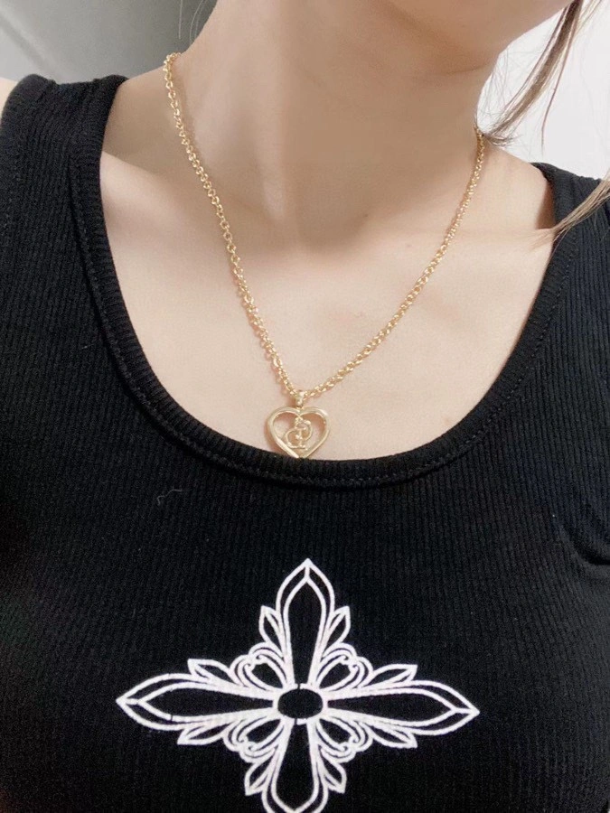 Stylish Christian Dior Necklaces 234814