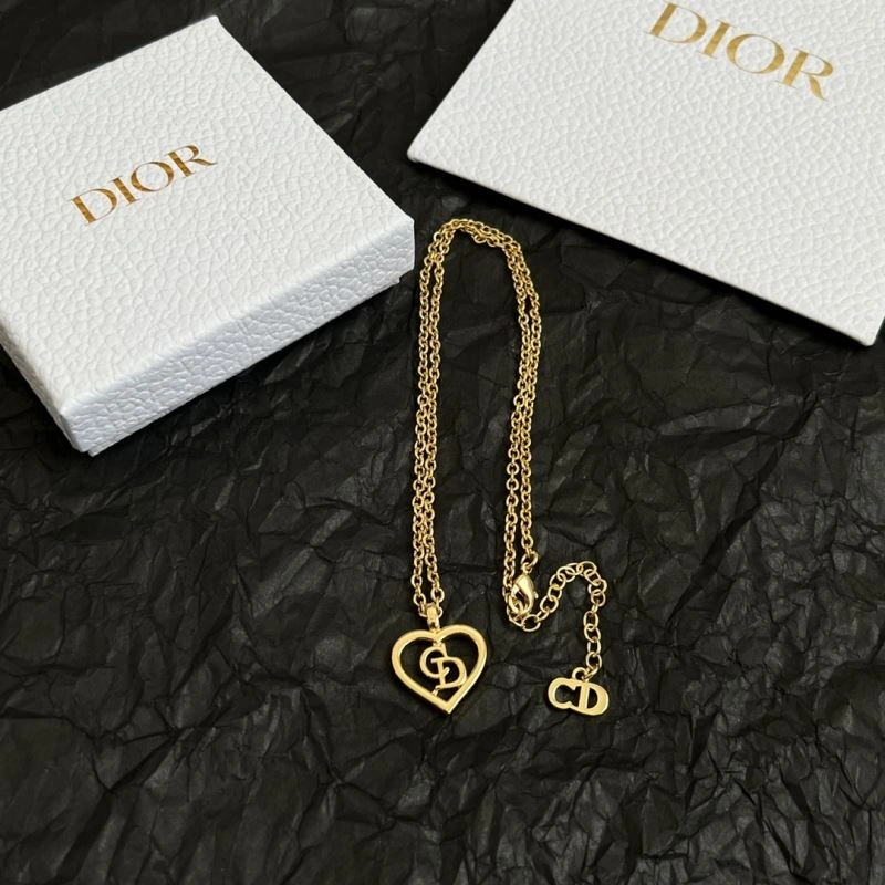 Stylish Christian Dior Necklaces 234814