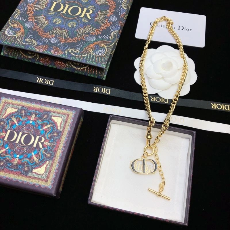 TravelReady Christian Dior Necklaces 234804