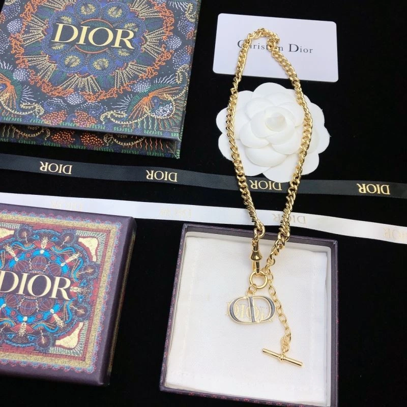 TravelReady Christian Dior Necklaces 234804