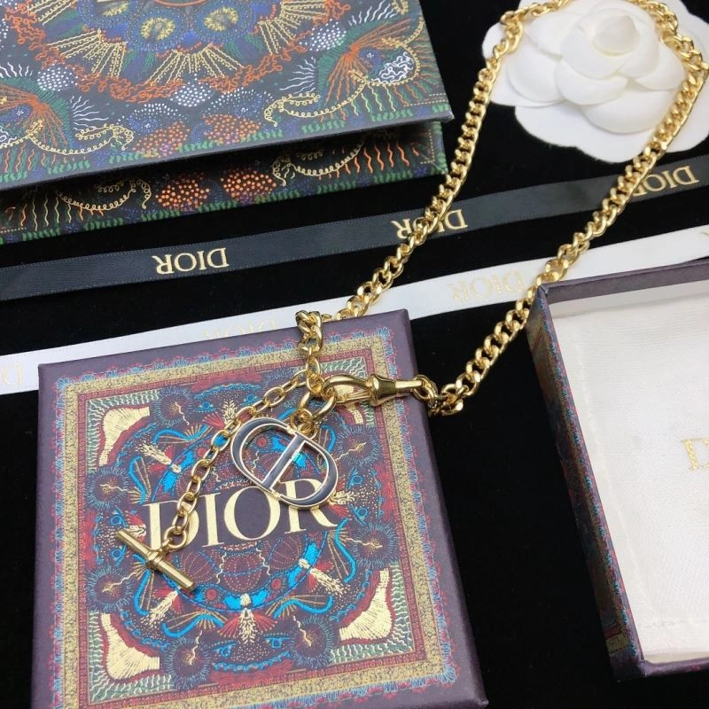 TravelReady Christian Dior Necklaces 234804