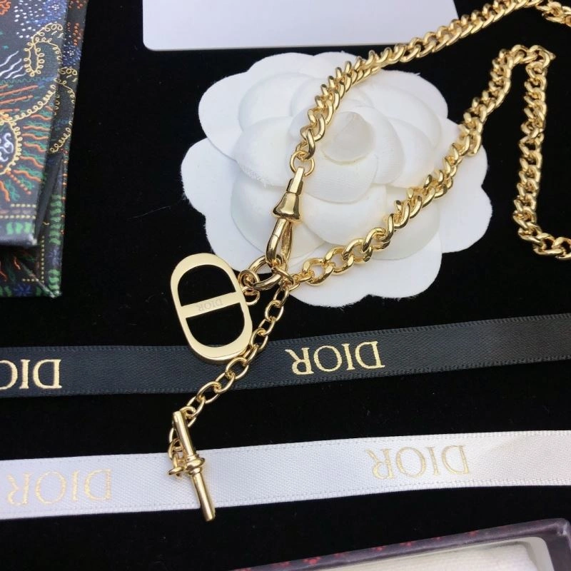TravelReady Christian Dior Necklaces 234804