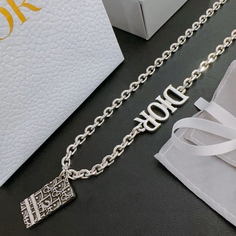 Christian Dior Necklaces Efficient 234810