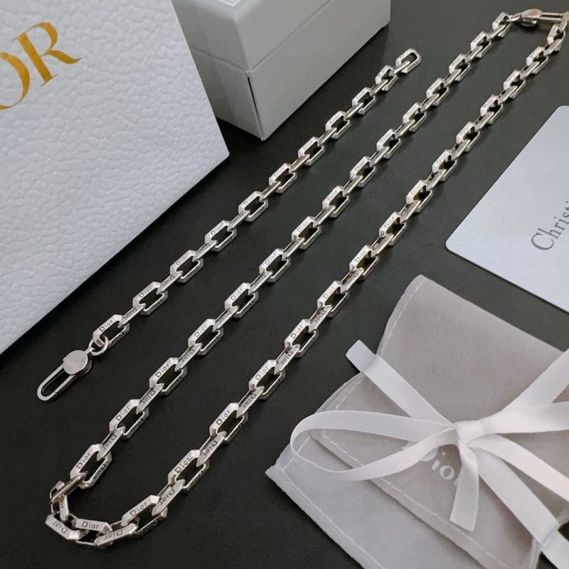 RelaxedFit Christian Dior Necklaces 234854