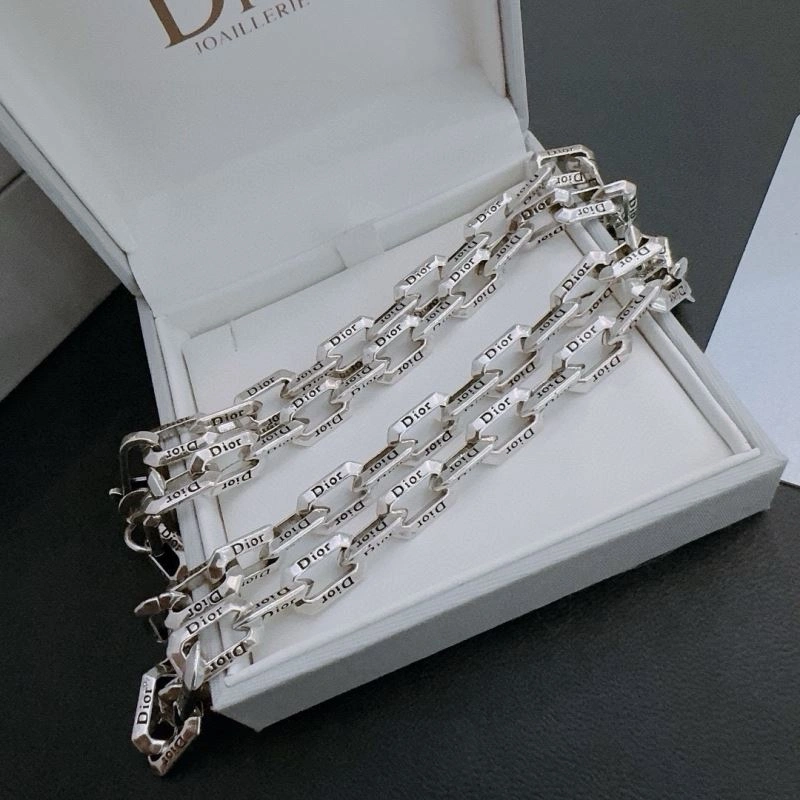 RelaxedFit Christian Dior Necklaces 234854