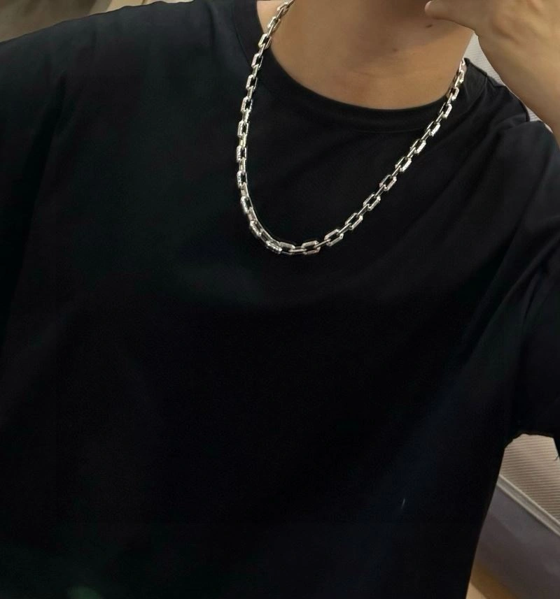 RelaxedFit Christian Dior Necklaces 234854