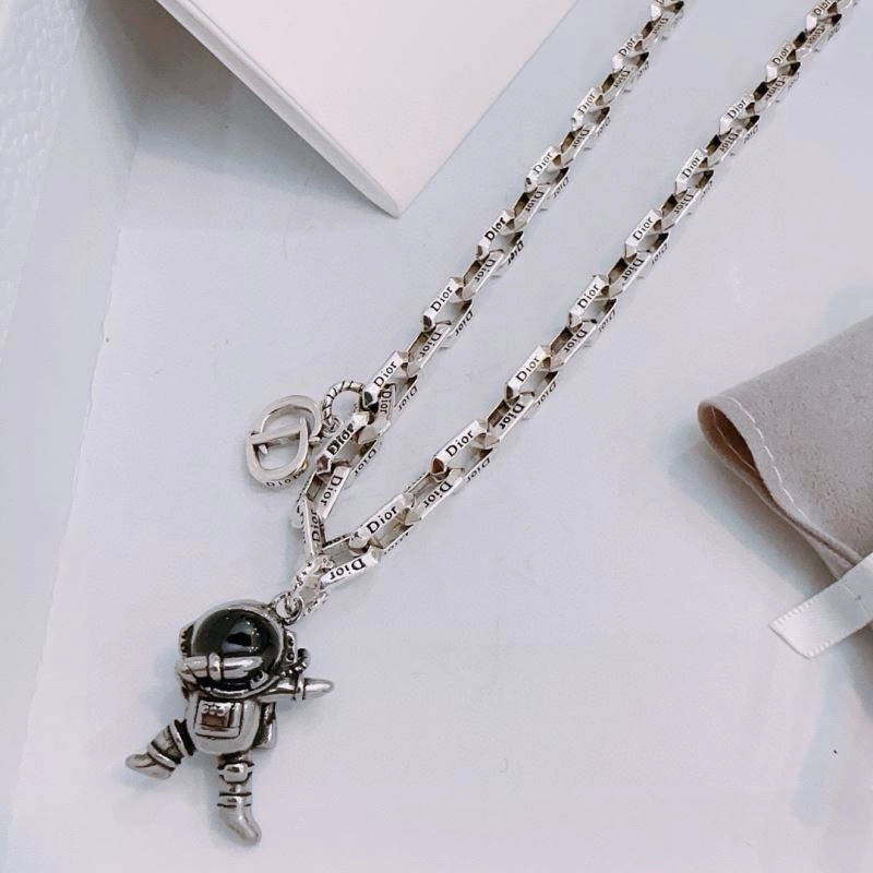 Christian Dior Necklaces UrbanChic 234798