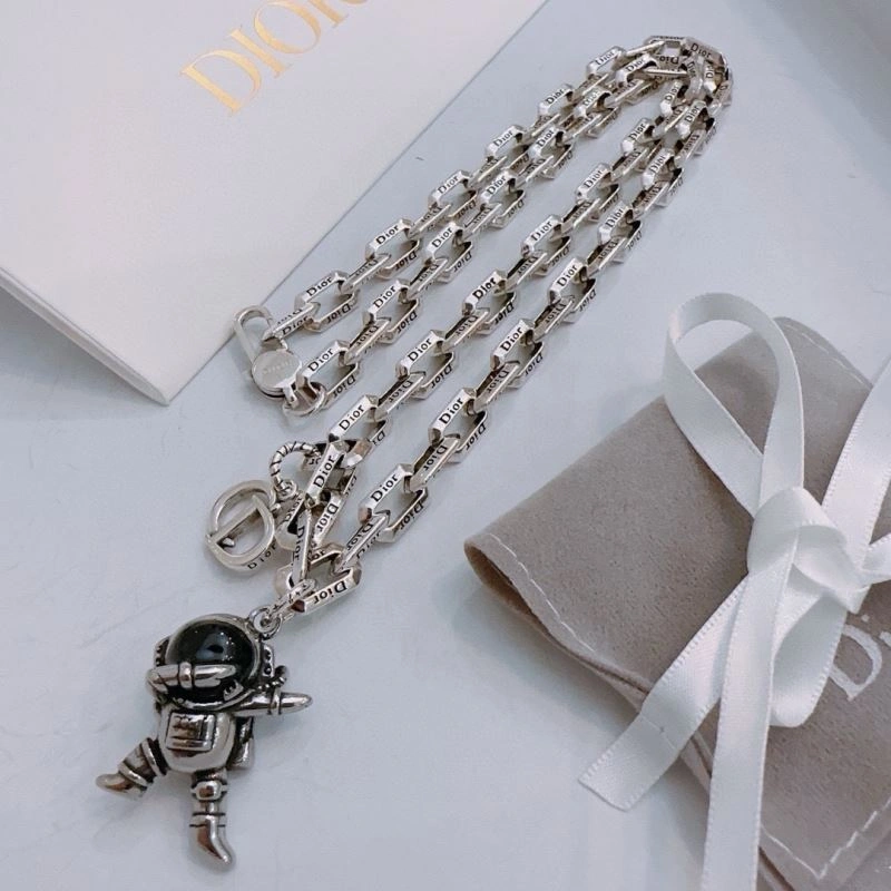 Christian Dior Necklaces UrbanChic 234798