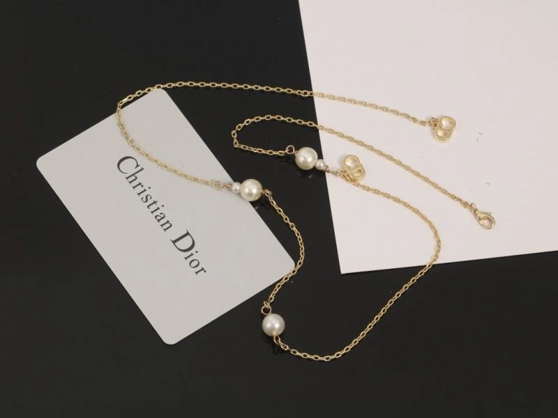 Comfortable Christian Dior Necklaces 234793