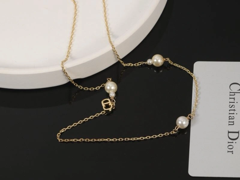 Comfortable Christian Dior Necklaces 234793