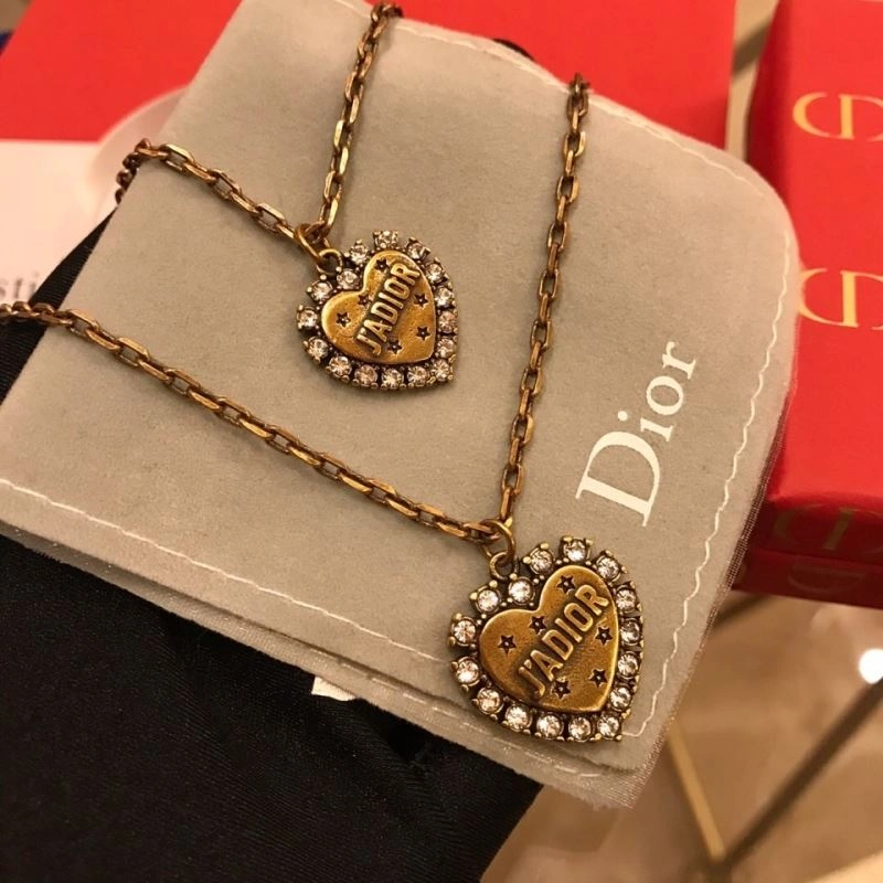 Christian Dior Necklaces Snug 234776