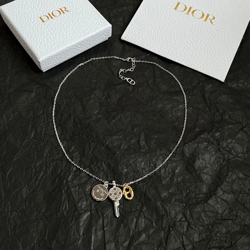 Attractive Christian Dior Necklaces 234770