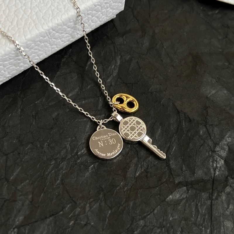 Attractive Christian Dior Necklaces 234770