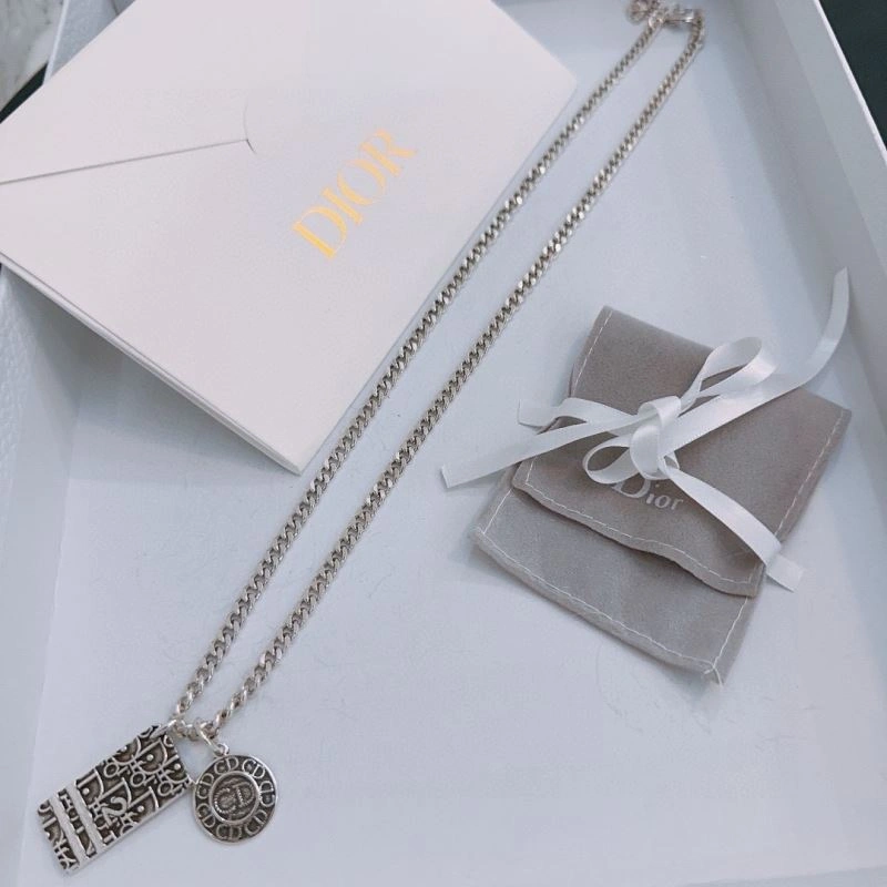 SmoothTexture Christian Dior Necklaces 234777