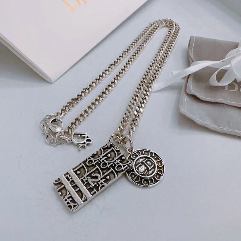 SmoothTexture Christian Dior Necklaces 234777