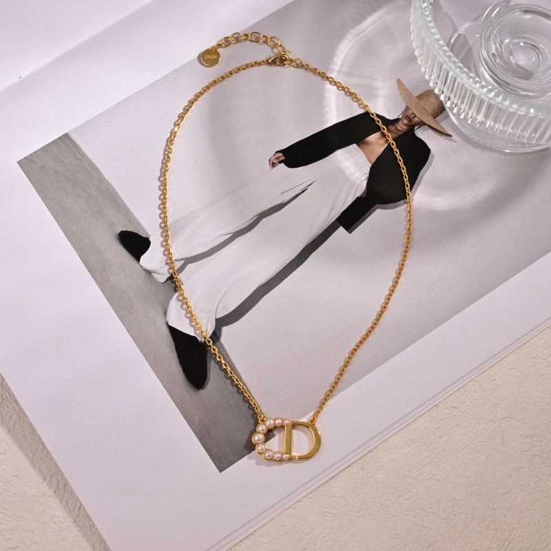 UrbanStyle Christian Dior Necklaces 234788