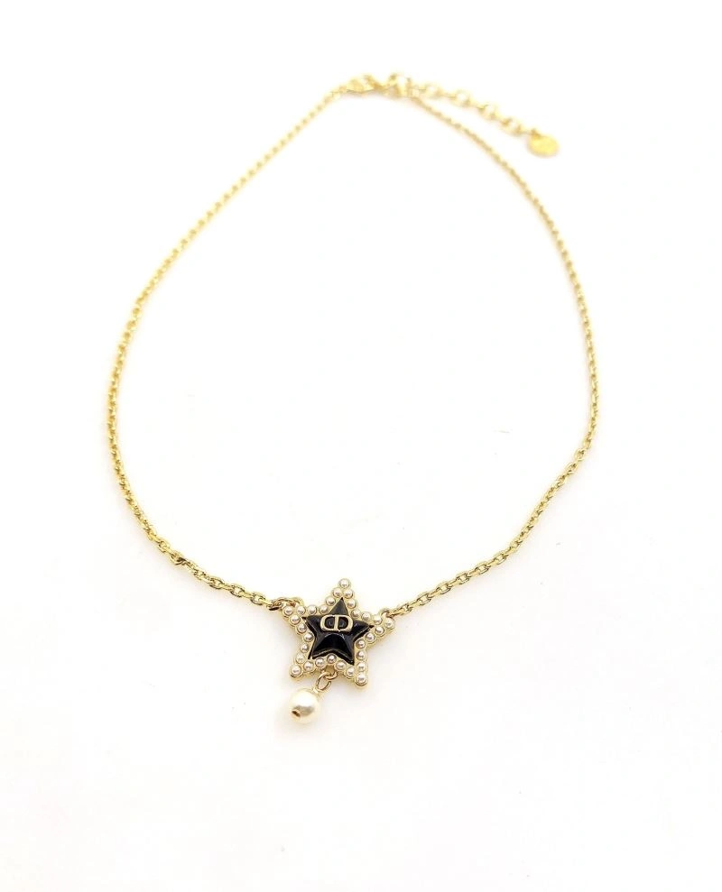 Flexible Christian Dior Necklaces 234789