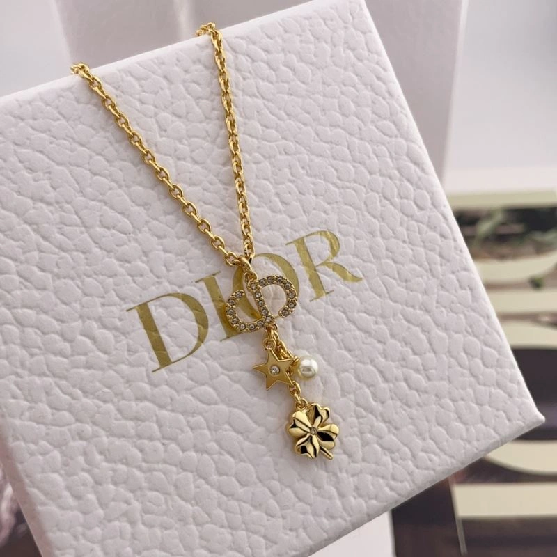 MultiPurpose Christian Dior Necklaces 234760