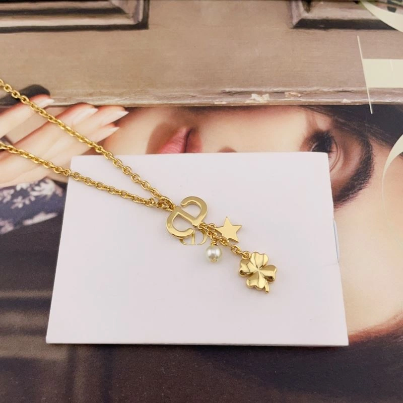 MultiPurpose Christian Dior Necklaces 234760