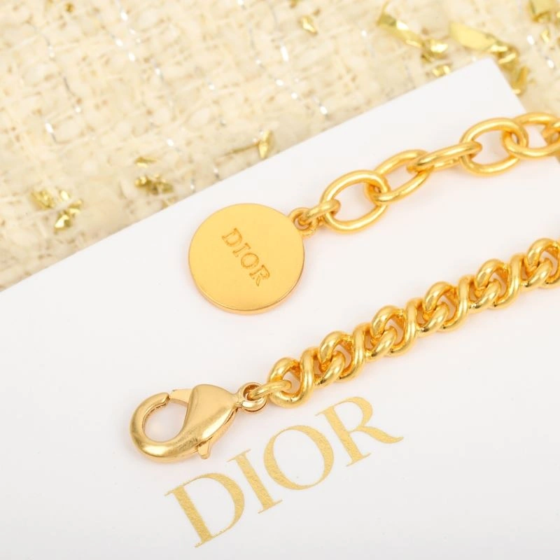 Functional Christian Dior Necklaces 234765