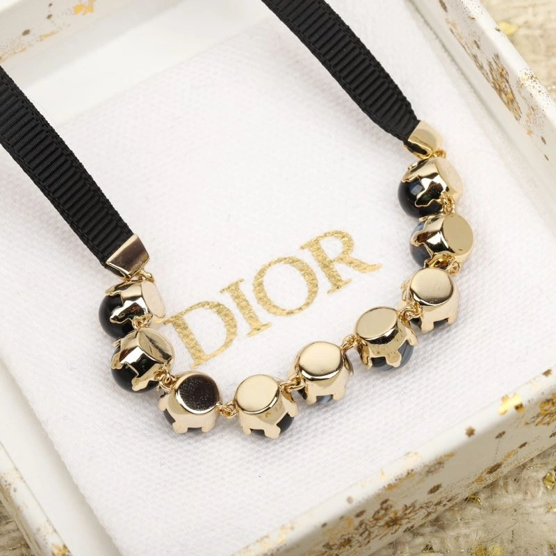Christian Dior Necklaces Versatile 234759