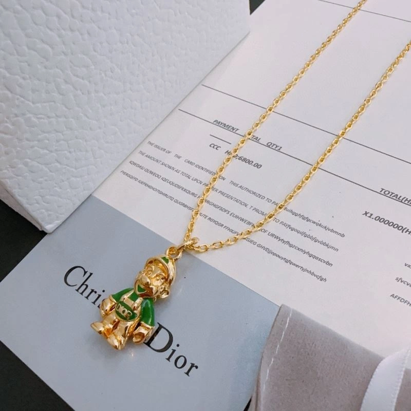 Trendsetting Christian Dior Necklaces 234769