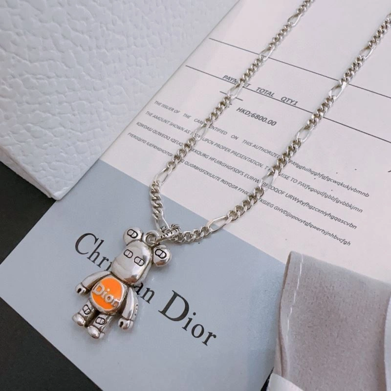 Flexible Christian Dior Necklaces 234750