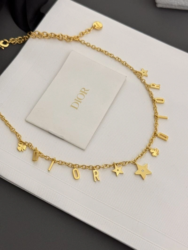 Snug Christian Dior Necklaces 234747