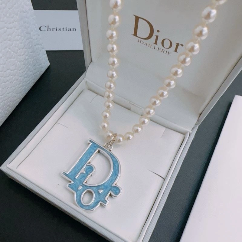 EyeCatching Christian Dior Necklaces 234817