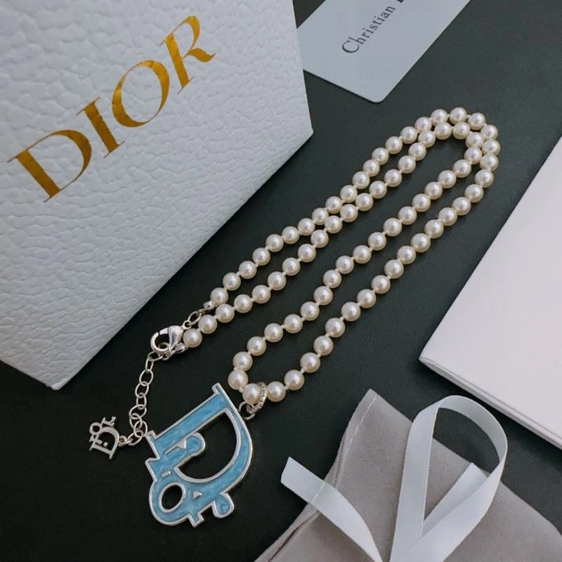 EyeCatching Christian Dior Necklaces 234817