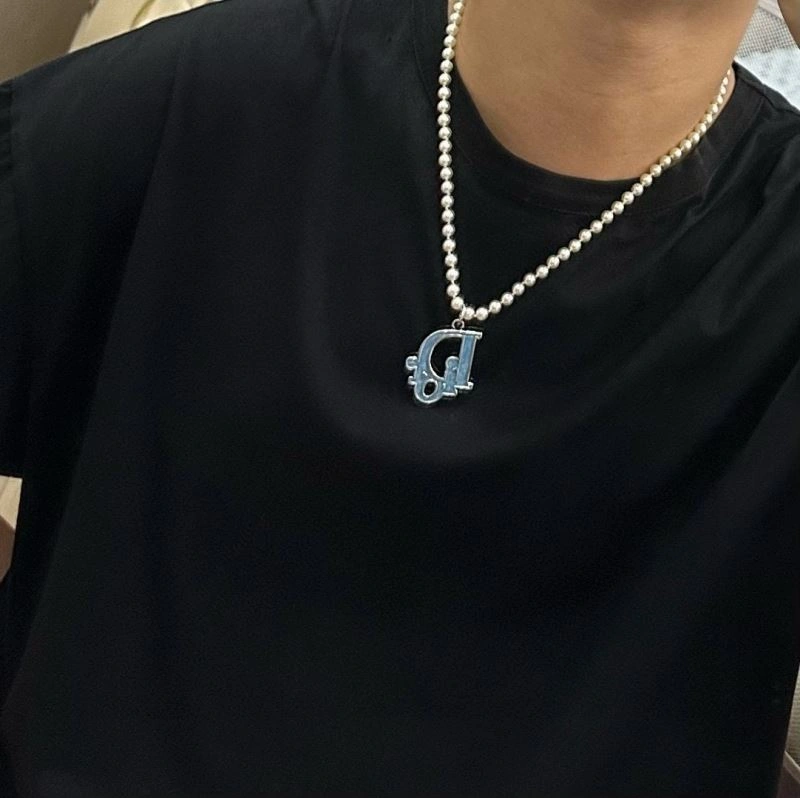 EyeCatching Christian Dior Necklaces 234817