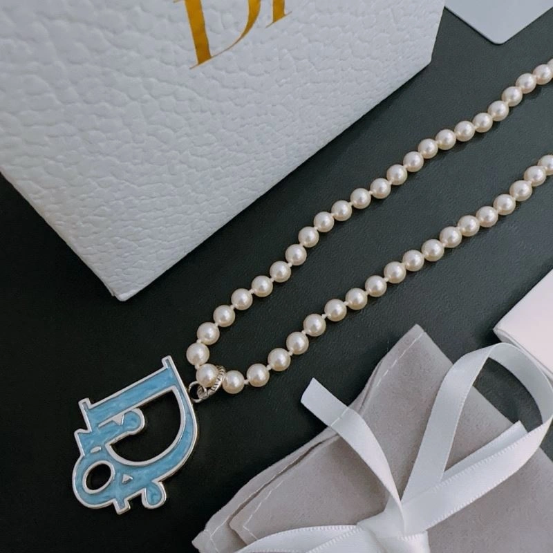 EyeCatching Christian Dior Necklaces 234817