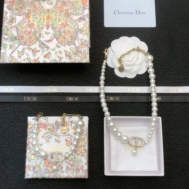 Christian Dior Necklaces Functional 234751