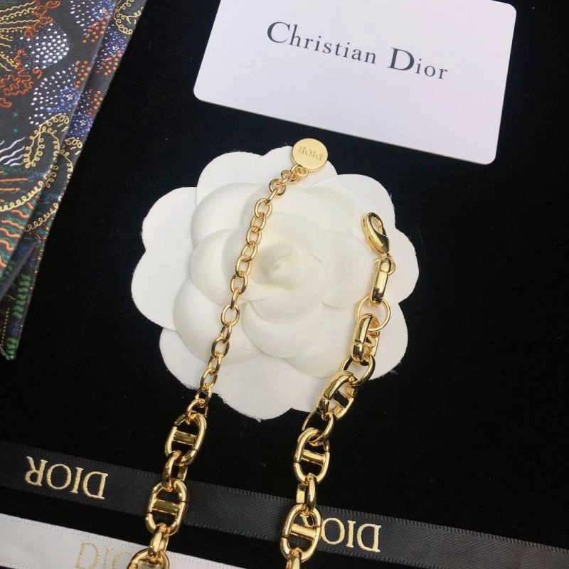 Sporty Christian Dior Necklaces 234733