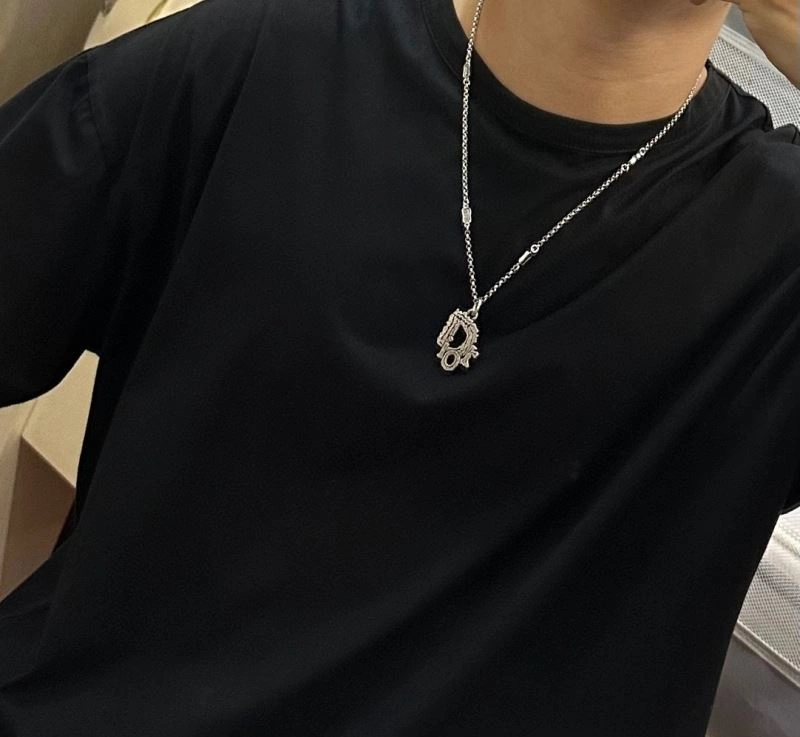 Flexible Christian Dior Necklaces 234738