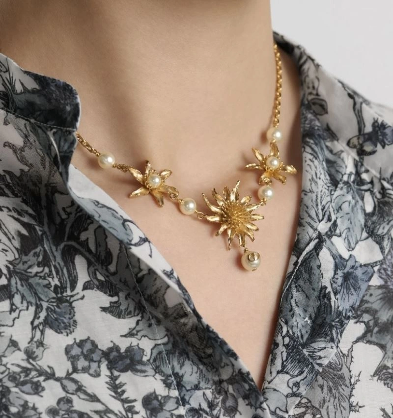 Vibrant Christian Dior Necklaces 234725