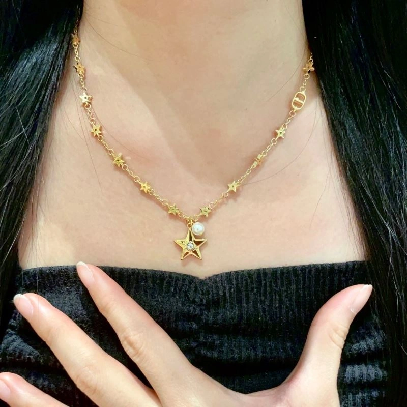 HighPerformance Christian Dior Necklaces 234732