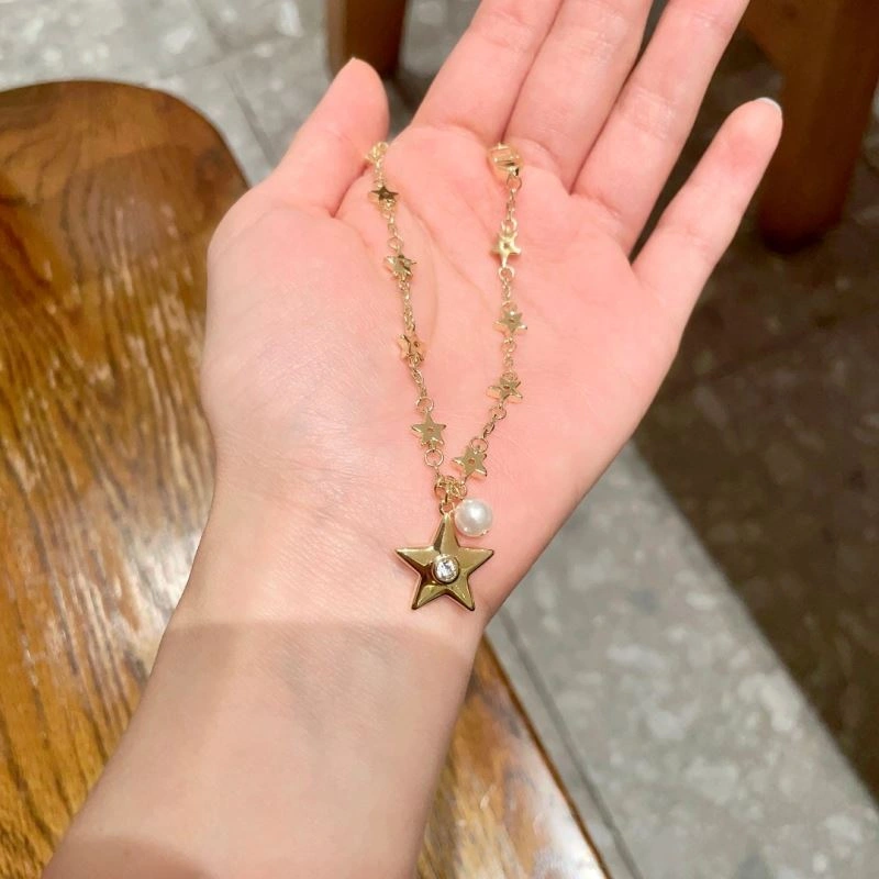 HighPerformance Christian Dior Necklaces 234732