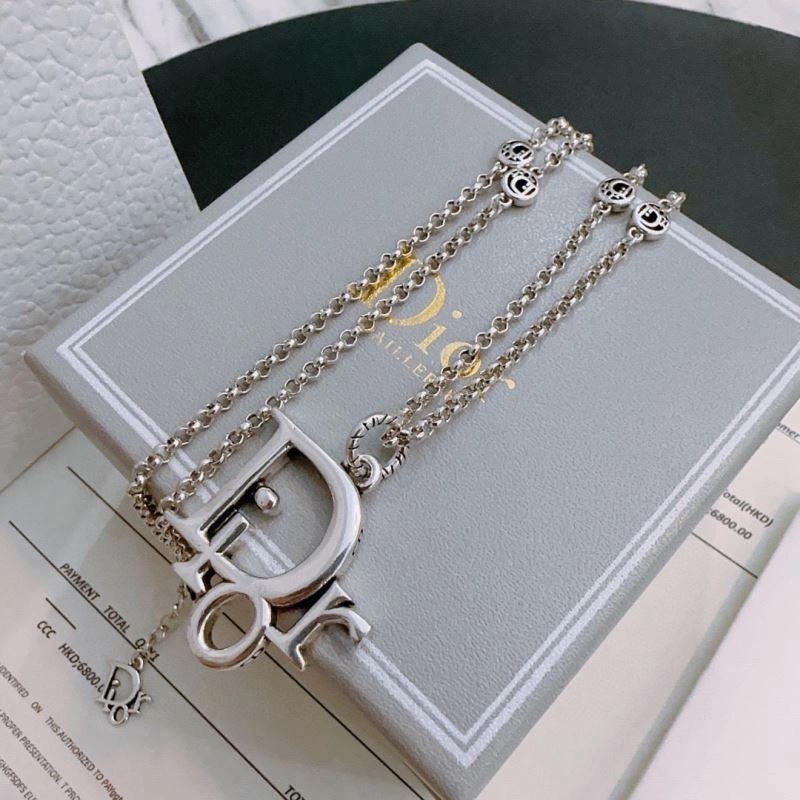 MultiPurpose Christian Dior Necklaces 234729