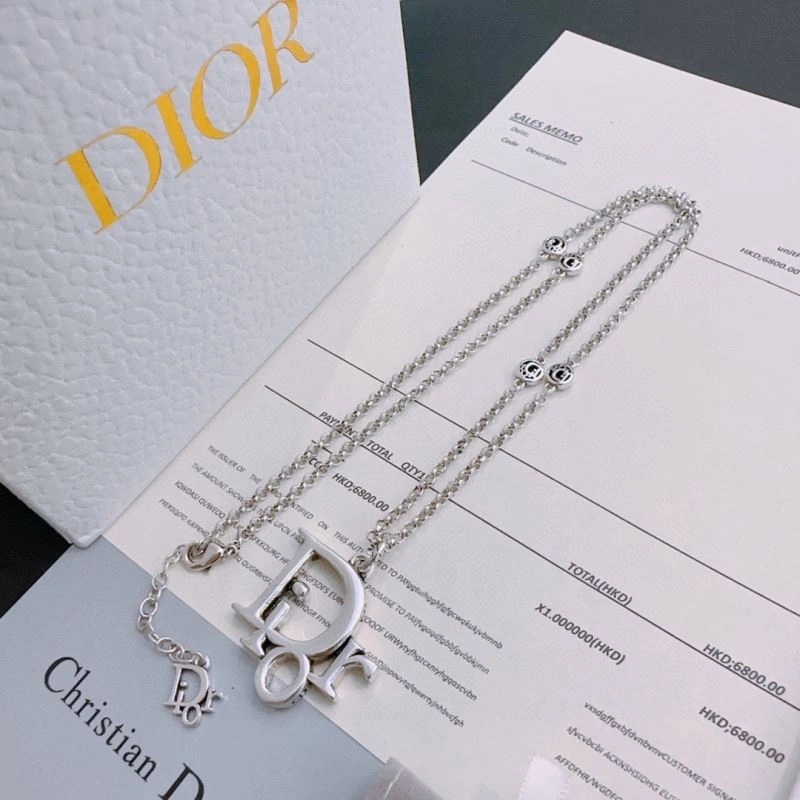 MultiPurpose Christian Dior Necklaces 234729