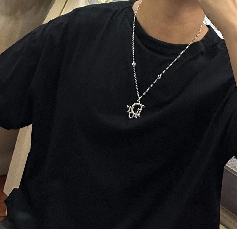 MultiPurpose Christian Dior Necklaces 234729