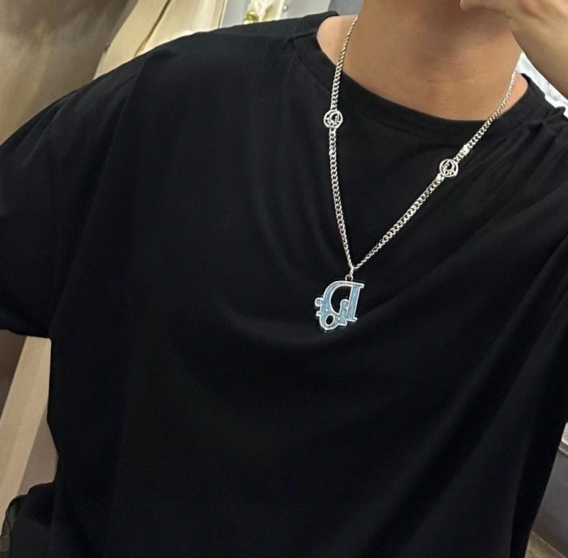SmoothTexture Christian Dior Necklaces 234717