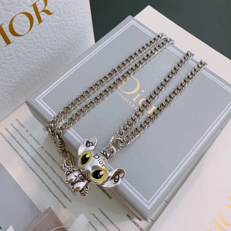 Sleek Christian Dior Necklaces 234716
