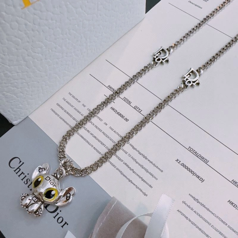 Sleek Christian Dior Necklaces 234716
